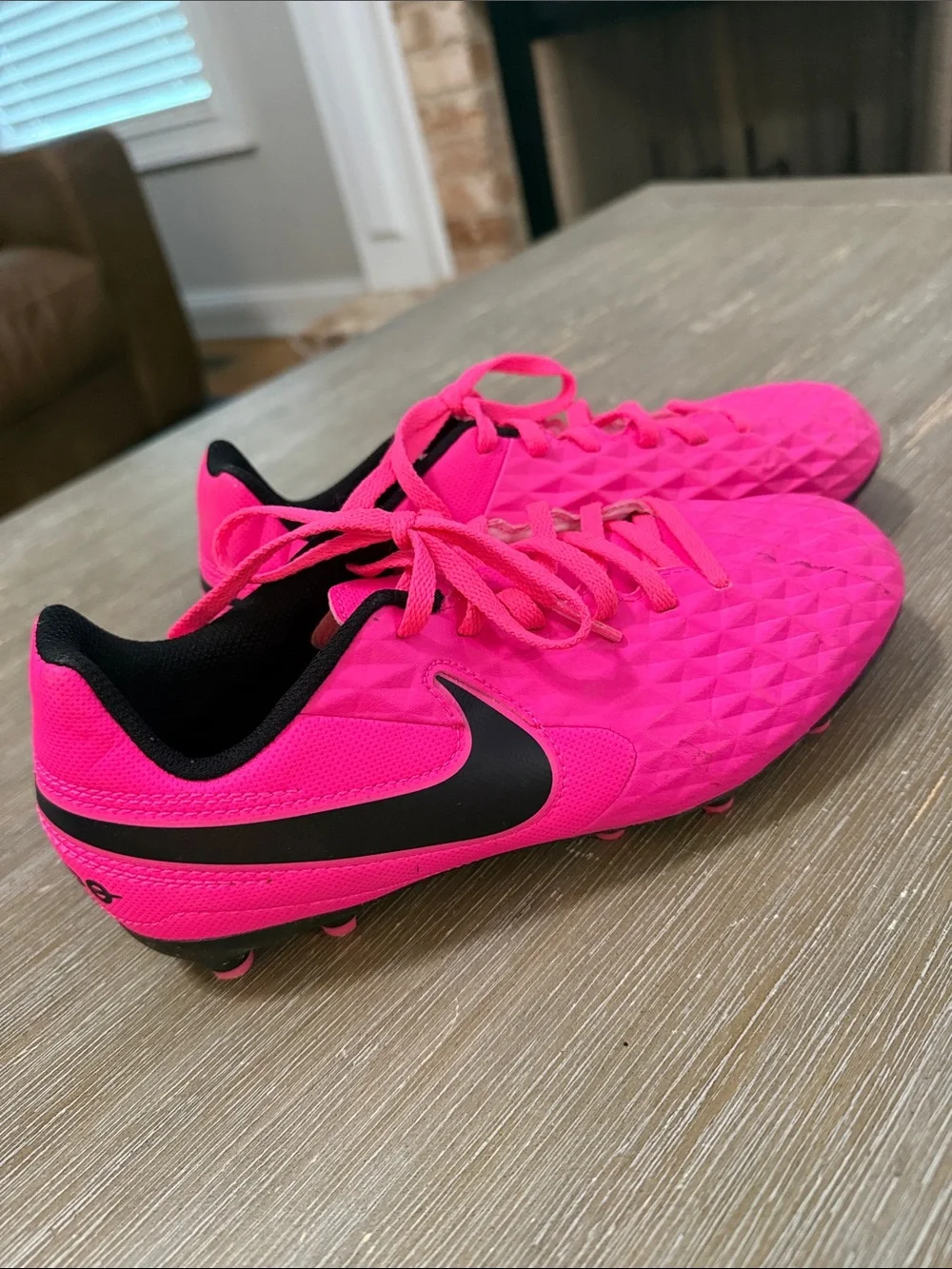 Nike Kids' Hot Pink Tiempo Soccer Cleats